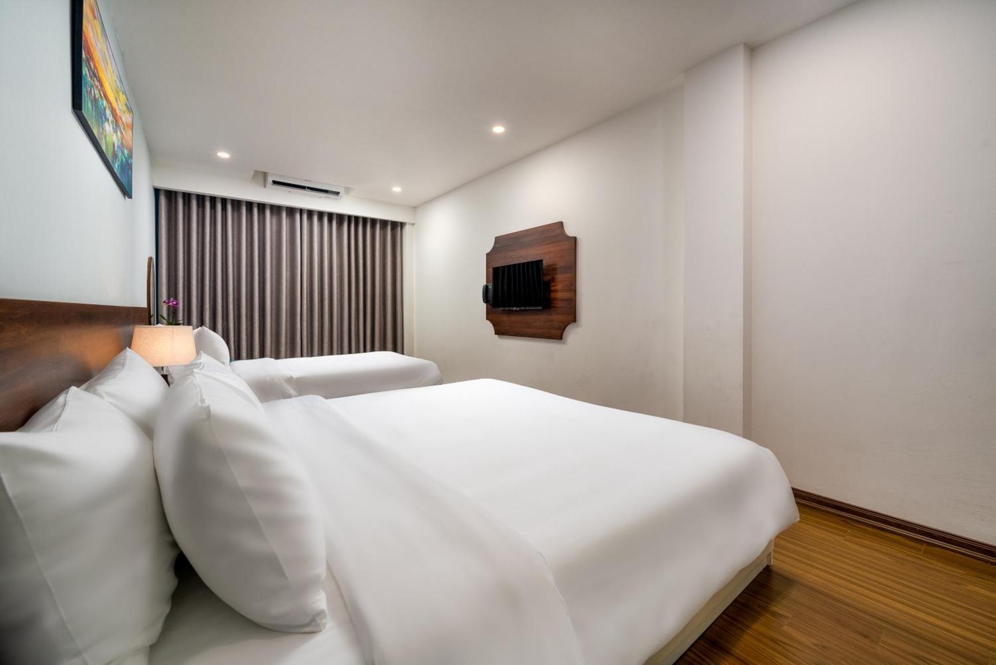 Astoria Hanoi Hotel & Travel Exterior photo