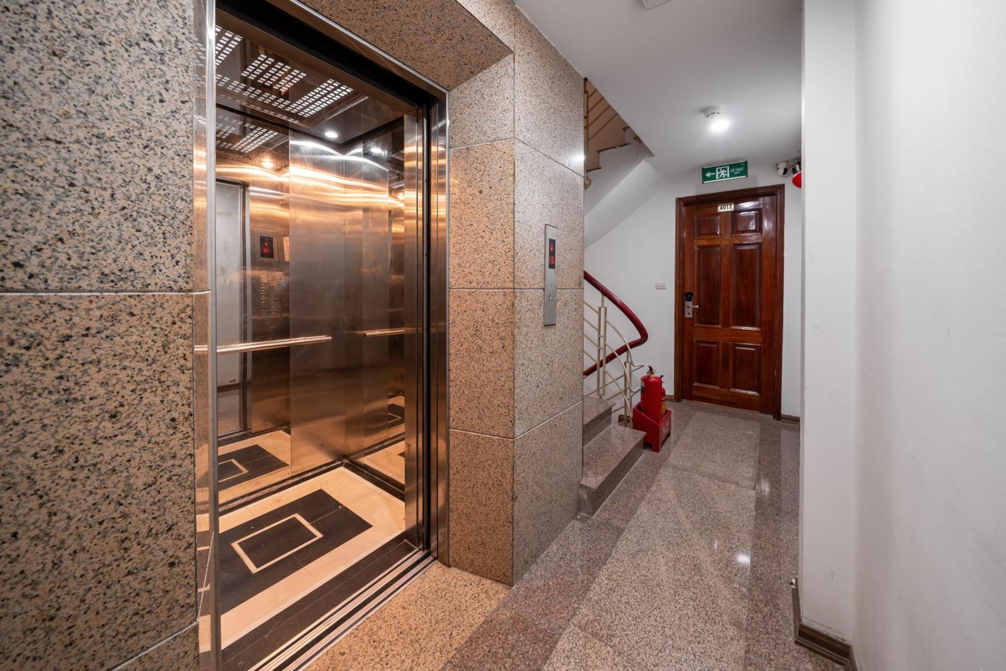 Astoria Hanoi Hotel & Travel Exterior photo