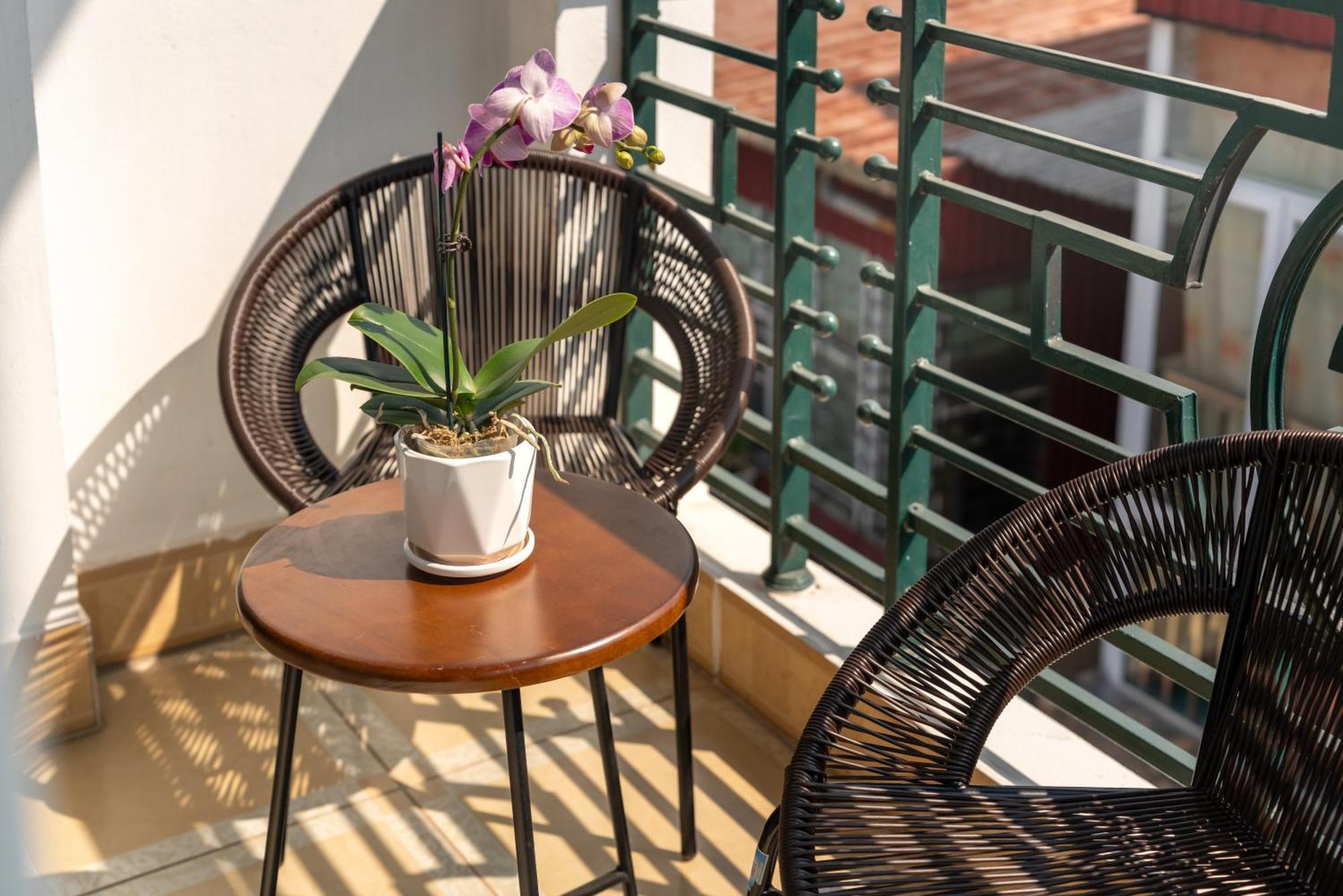 Astoria Hanoi Hotel & Travel Exterior photo