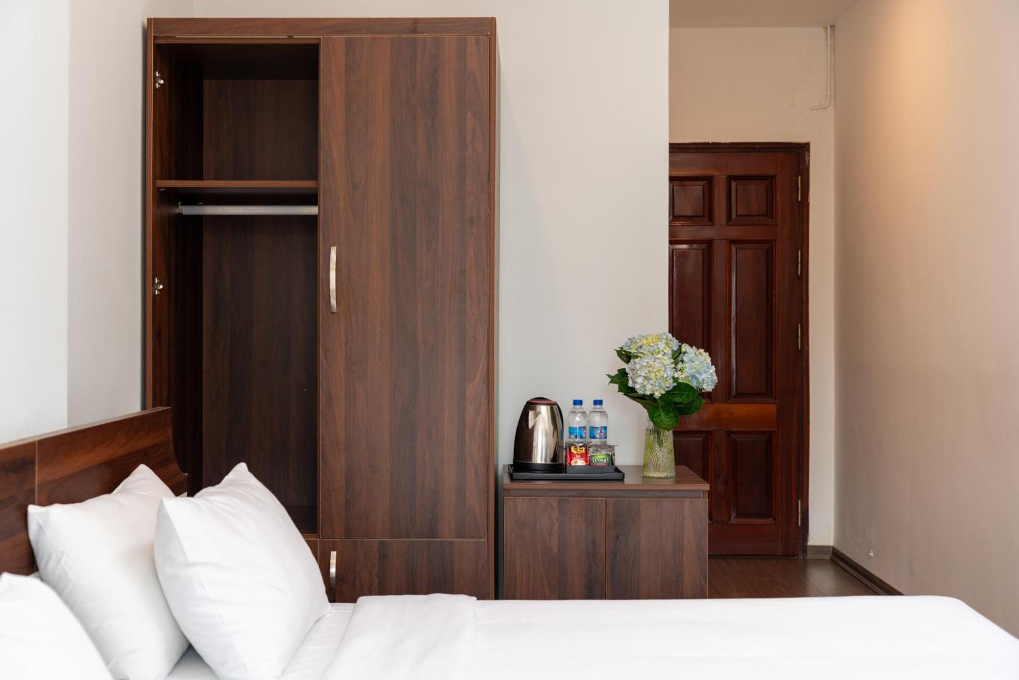 Astoria Hanoi Hotel & Travel Exterior photo